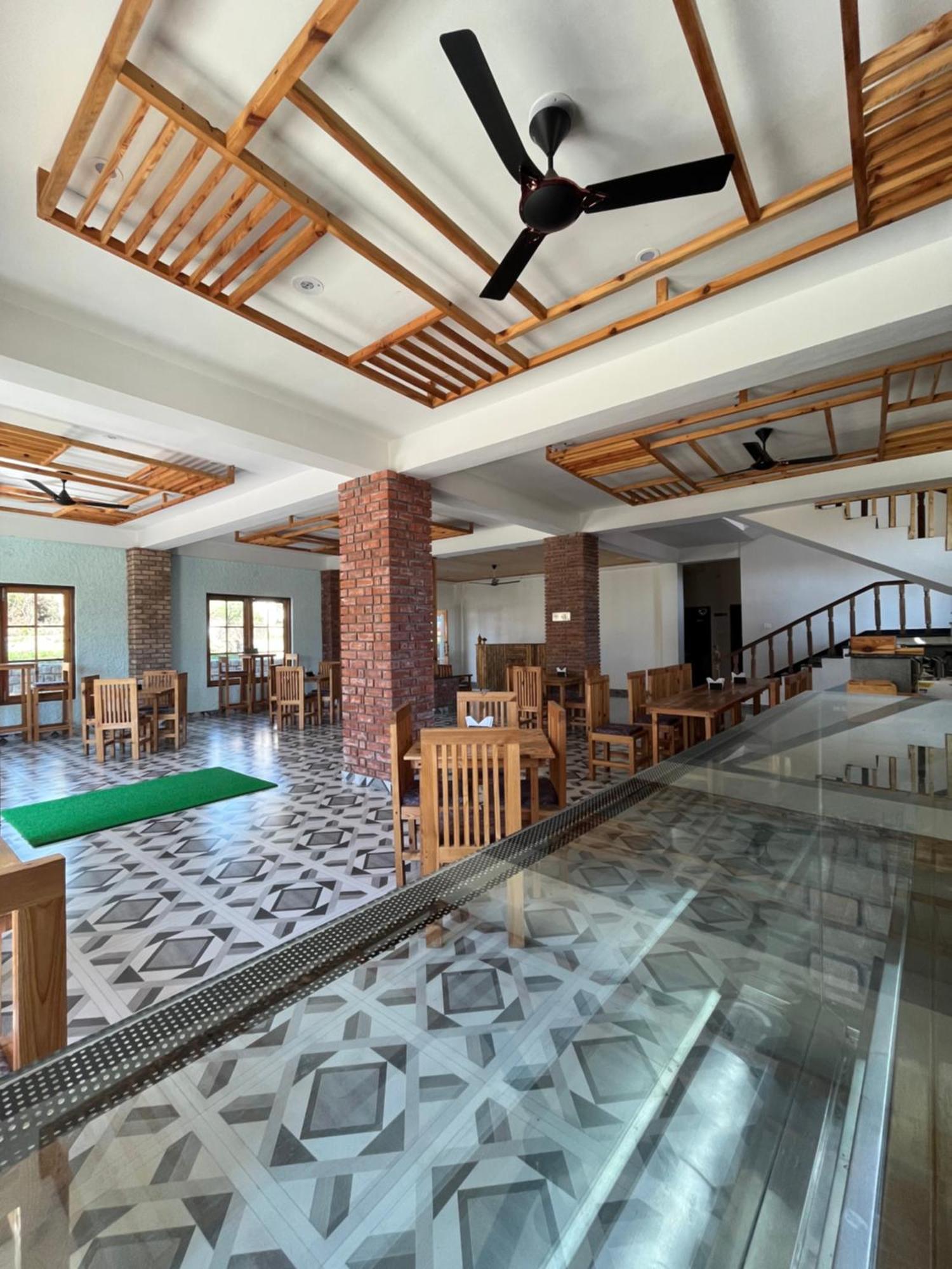 Hotel Paul Villa บีร์ ภายนอก รูปภาพ