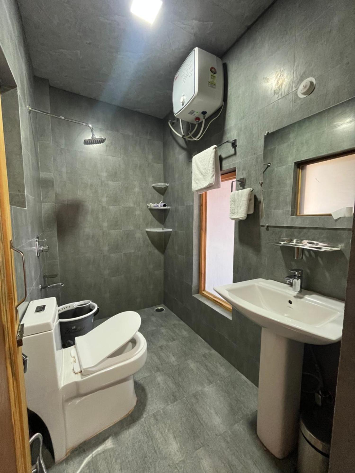 Hotel Paul Villa บีร์ ภายนอก รูปภาพ