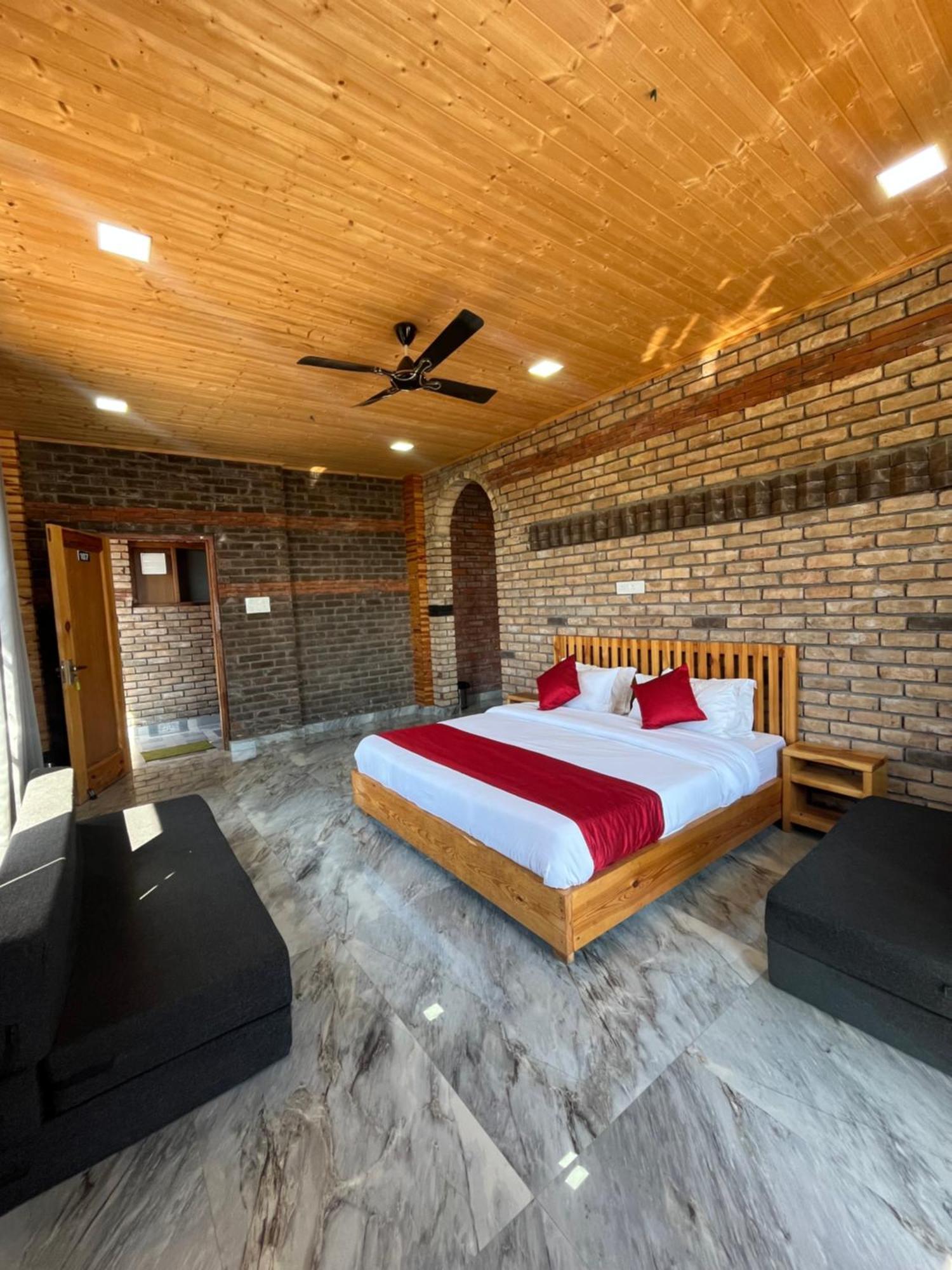 Hotel Paul Villa บีร์ ภายนอก รูปภาพ